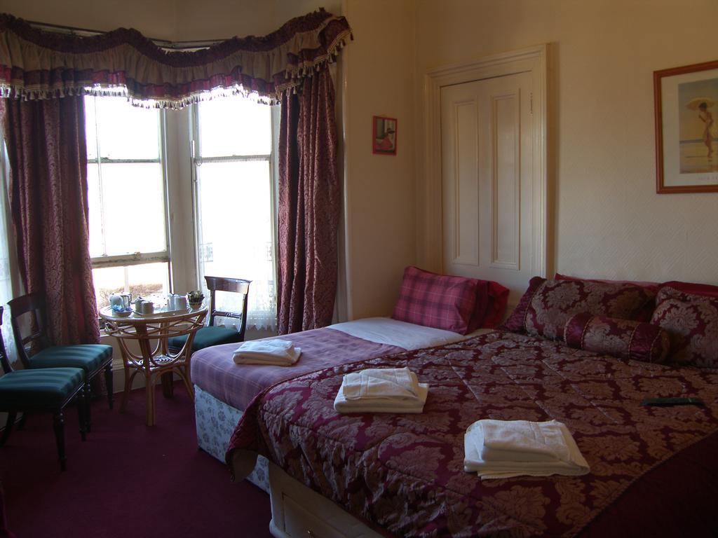Regis Guest House Edimburgo Camera foto