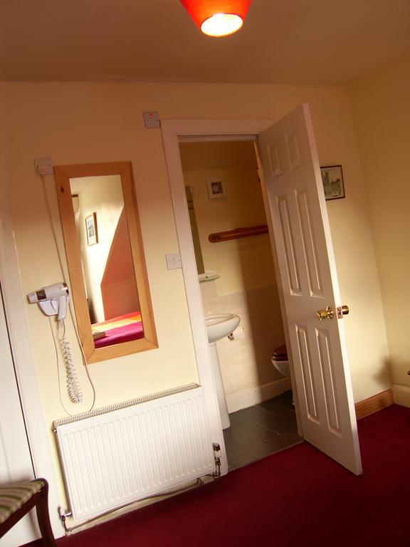 Regis Guest House Edimburgo Esterno foto