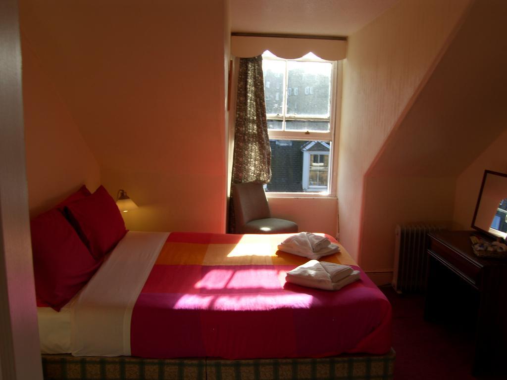 Regis Guest House Edimburgo Esterno foto