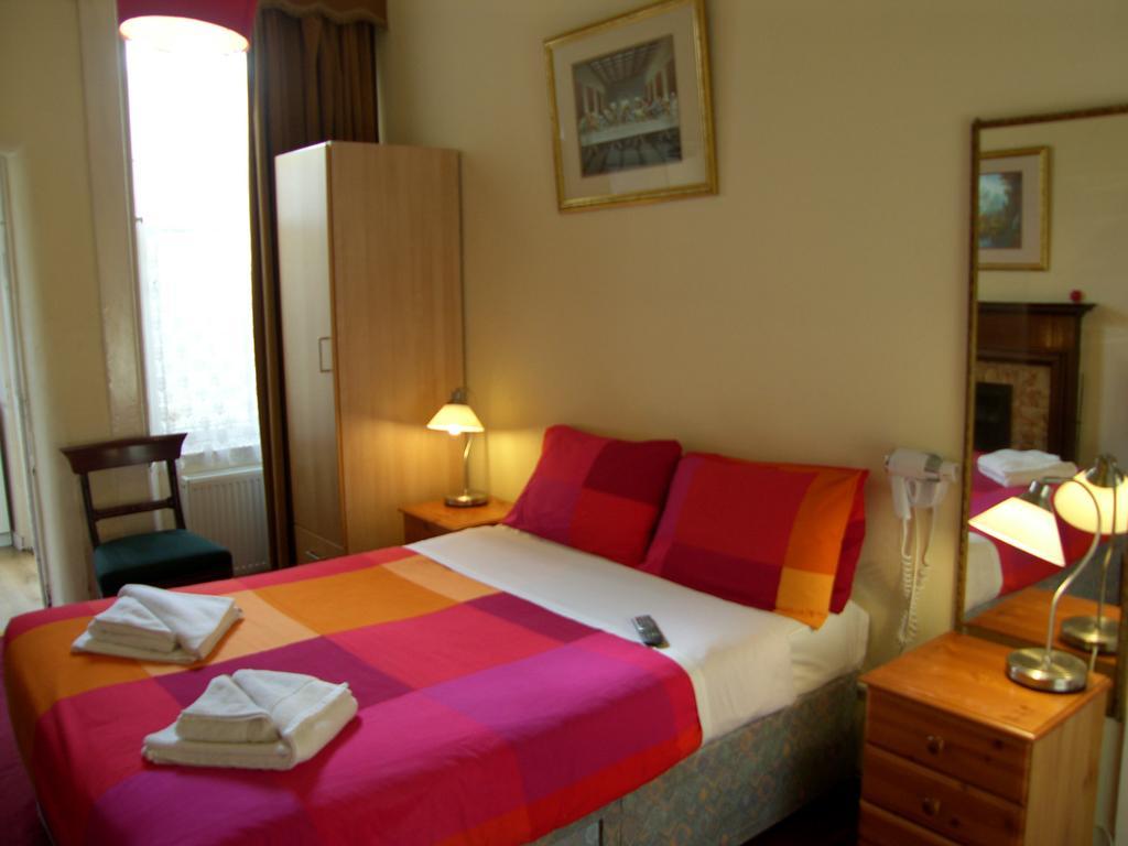 Regis Guest House Edimburgo Camera foto