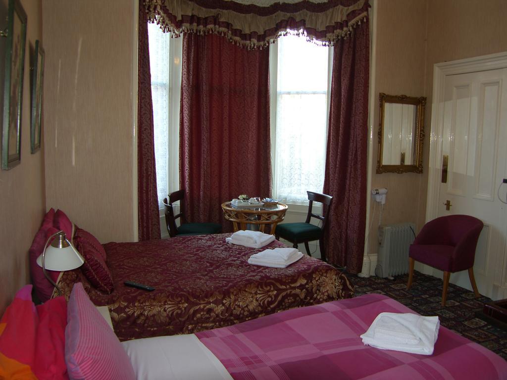 Regis Guest House Edimburgo Esterno foto