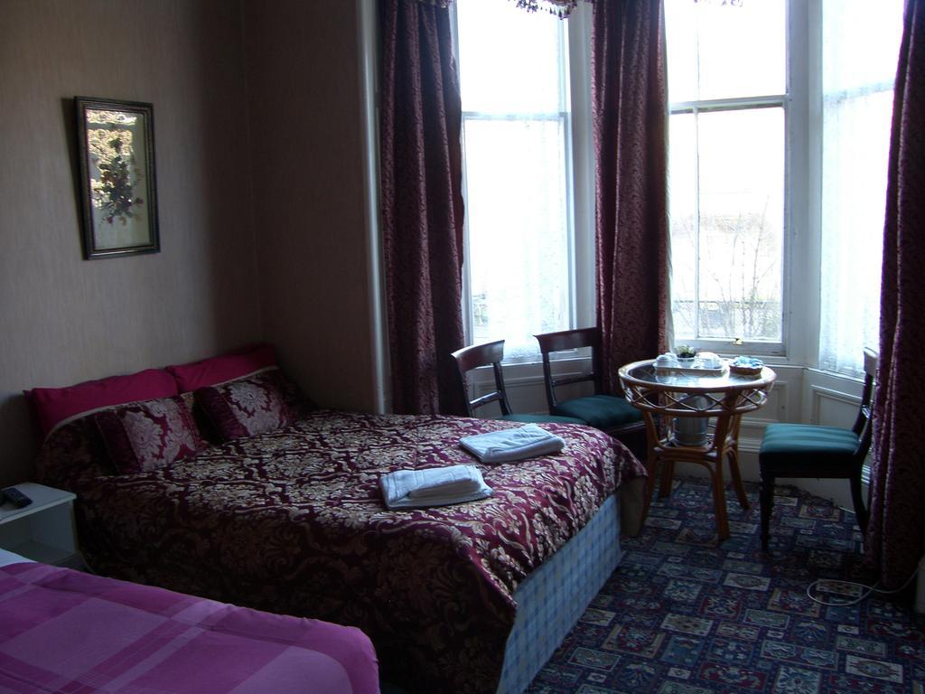 Regis Guest House Edimburgo Esterno foto